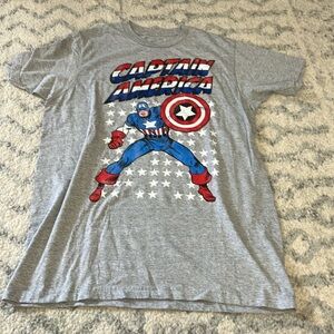 Captain America T-shirt
